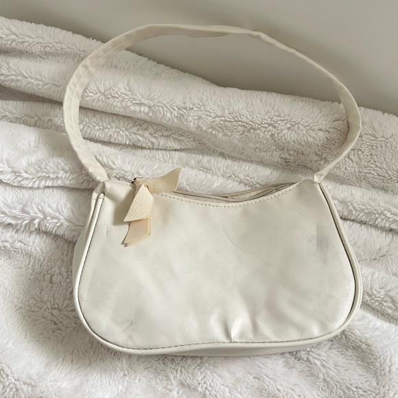 CREAM FAUX LEATHER SHOULDER BAG PURSE🤍 - Picture 1 of 3